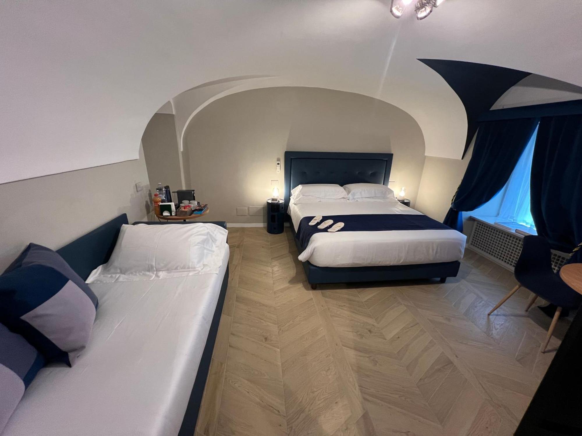 Rome Luxury Blue Suites- Love Exterior photo