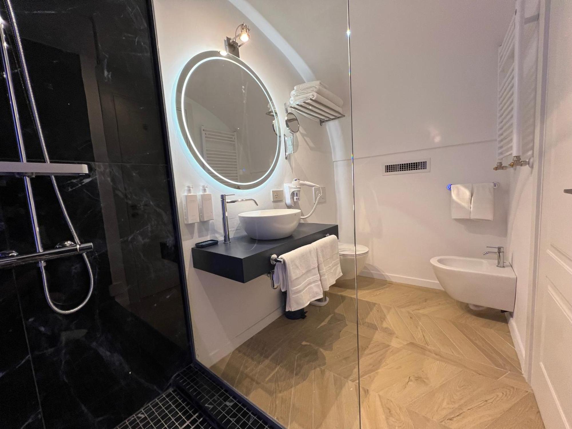 Rome Luxury Blue Suites- Love Exterior photo